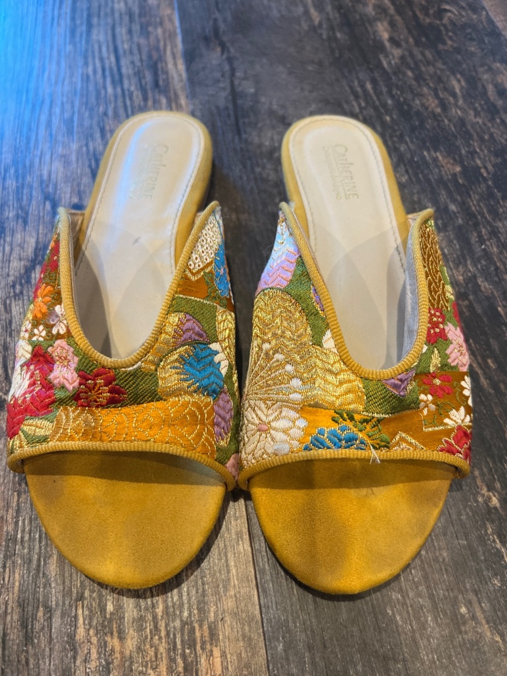 Asian Slip-Ons